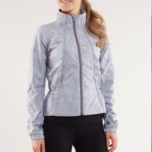 Lululemon 🍋 Travel to Track jacket